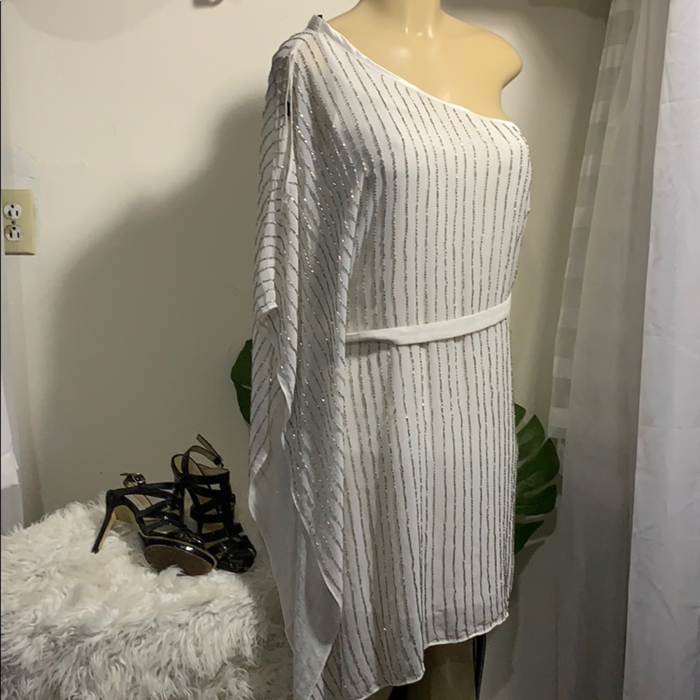 Laundry Elegant! cocktail dress 🍷